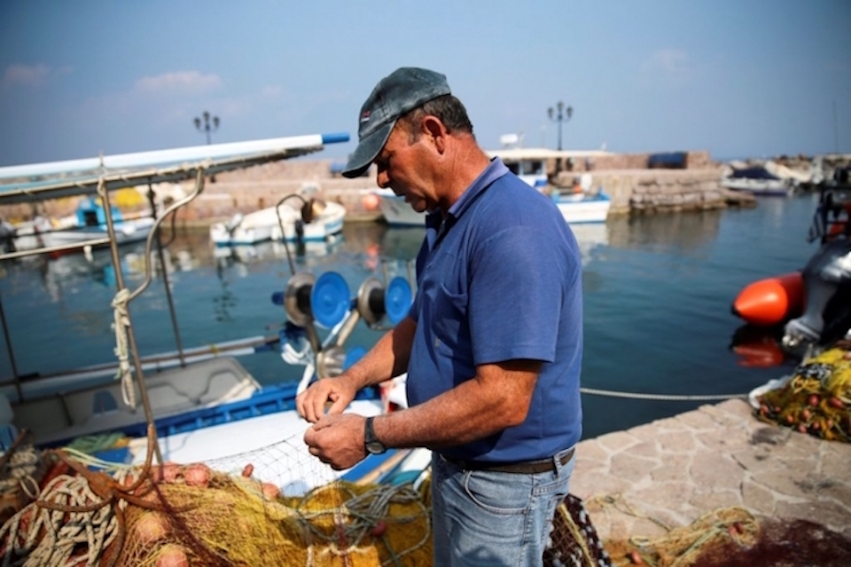 fisherman-thanassis-marmarinos-greece-1484740486-10407