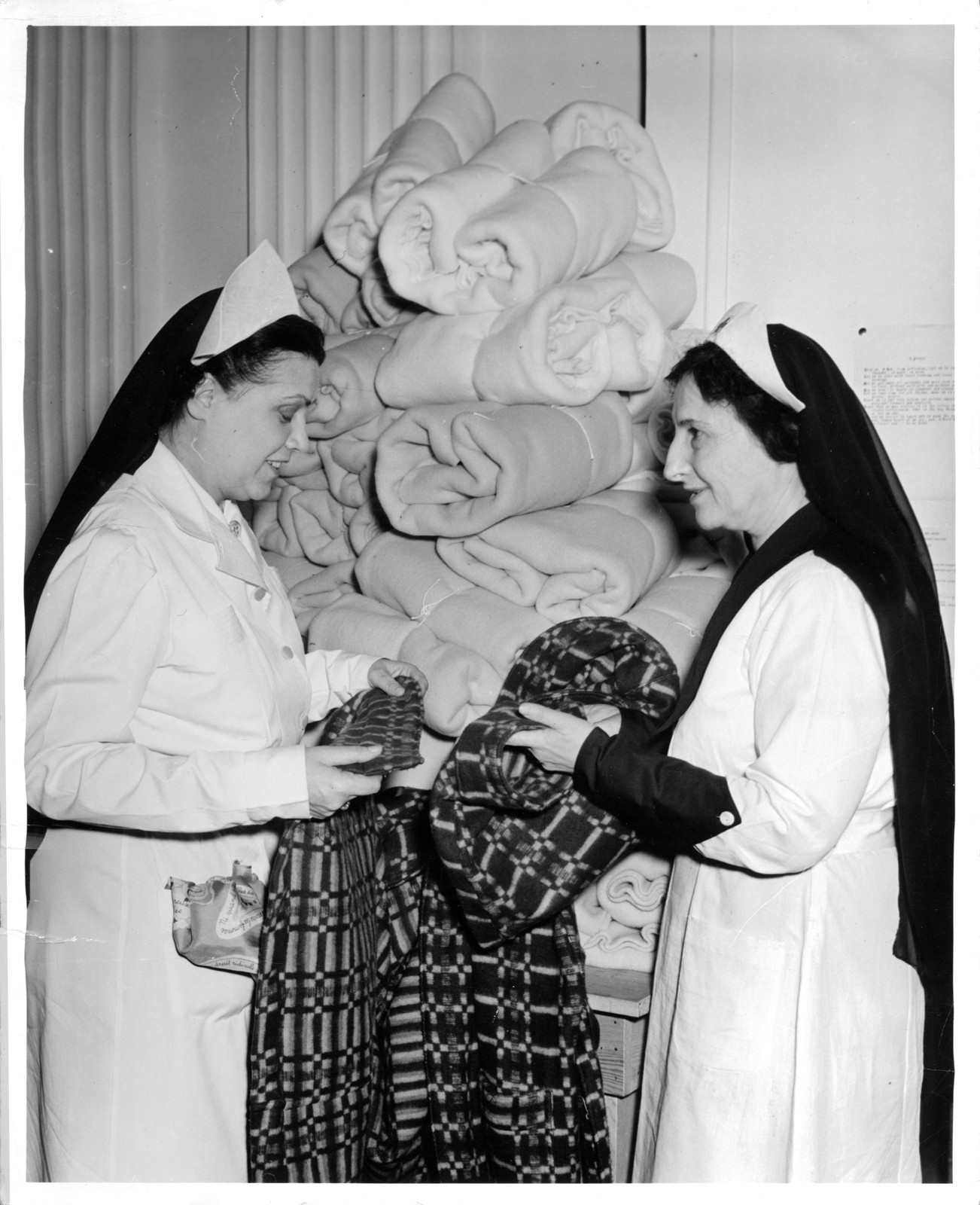 Washington, D.C., December 5, 1940: Greek-American women prepare relief supplies. American Red Cross; Gregory C. Pappas collection.